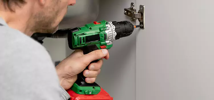 Commercial Door Hinge Repair Weyburn